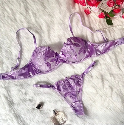 Sexy 2-Piece Floral Lace Lingerie Set - Underwire Bra & Garter Belt