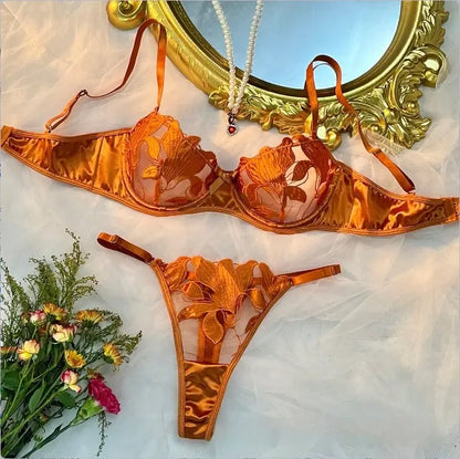 Sexy 2-Piece Floral Lace Lingerie Set - Underwire Bra & Garter Belt