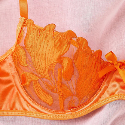 Sexy 2-Piece Floral Lace Lingerie Set - Underwire Bra & Garter Belt