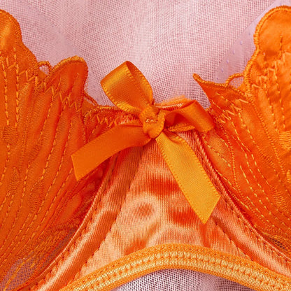 Sexy 2-Piece Floral Lace Lingerie Set - Underwire Bra & Garter Belt