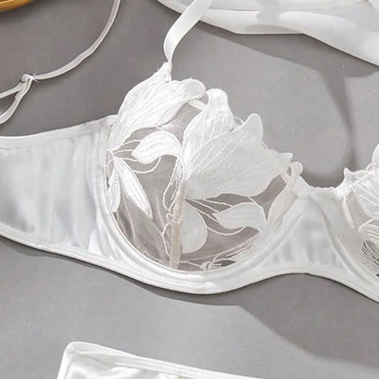 Sexy 3-Piece Floral Lace Lingerie Set - Underwire Bra & Garter Belt